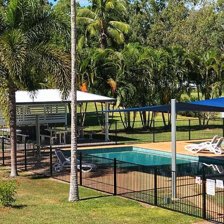 ホテルCrystal Creek Caravan Park Mutarnee エクステリア 写真
