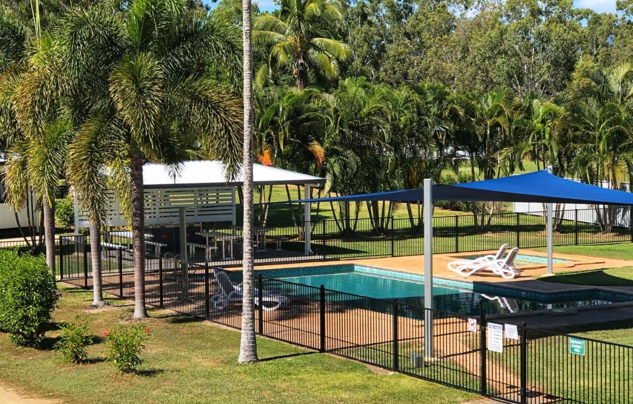 ホテルCrystal Creek Caravan Park Mutarnee エクステリア 写真